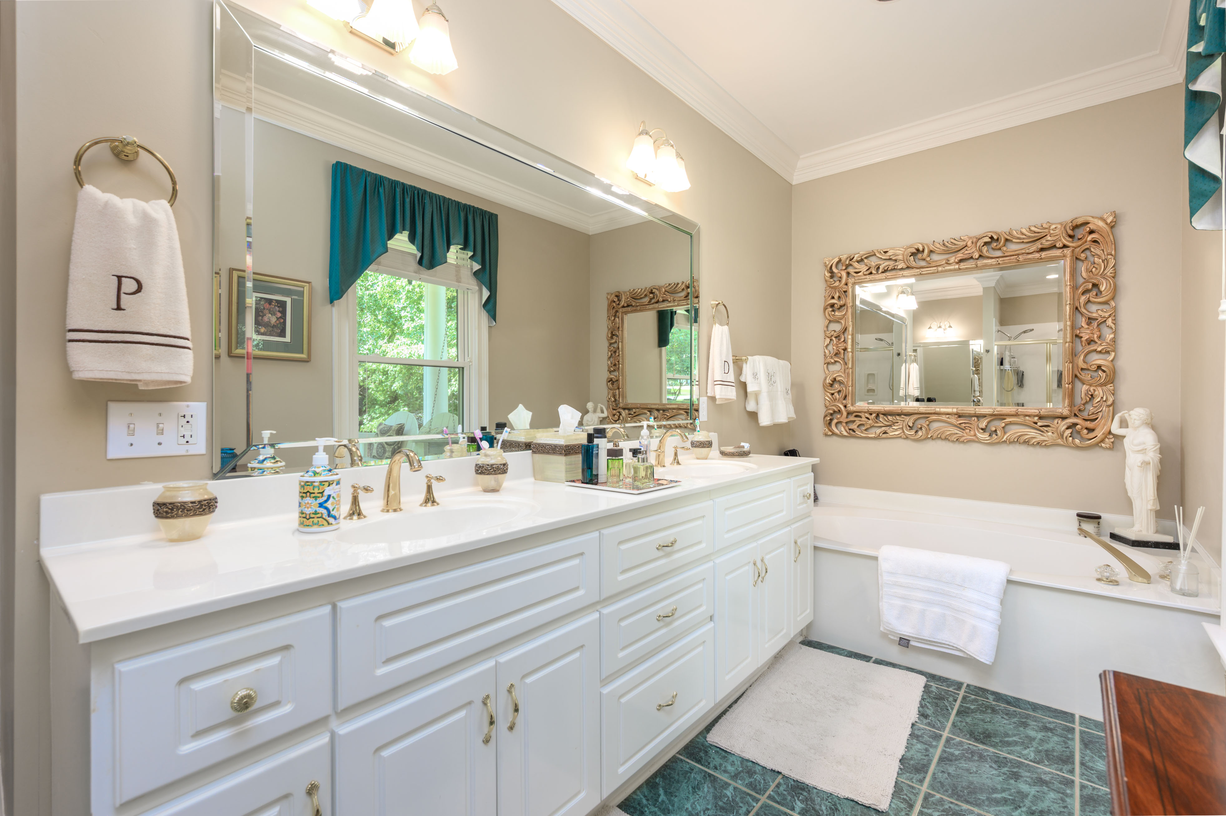 1811 Snug Harbor Drive image 21